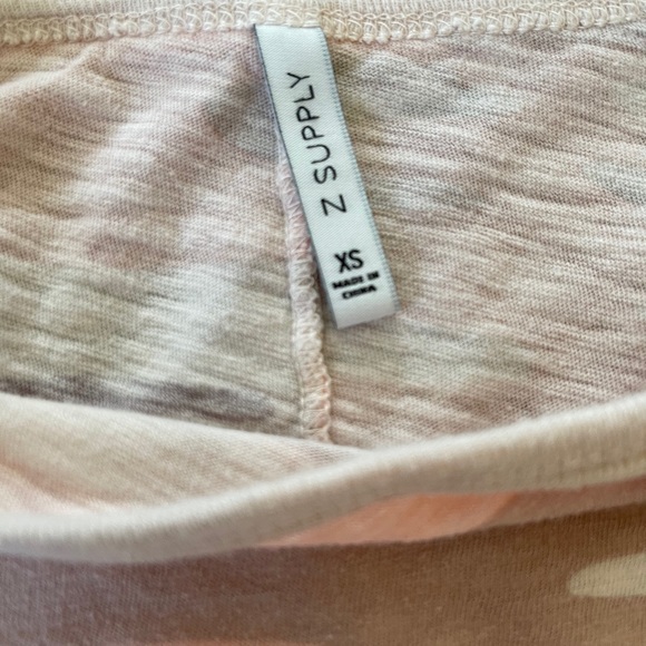 tshirt - Picture 3 of 3